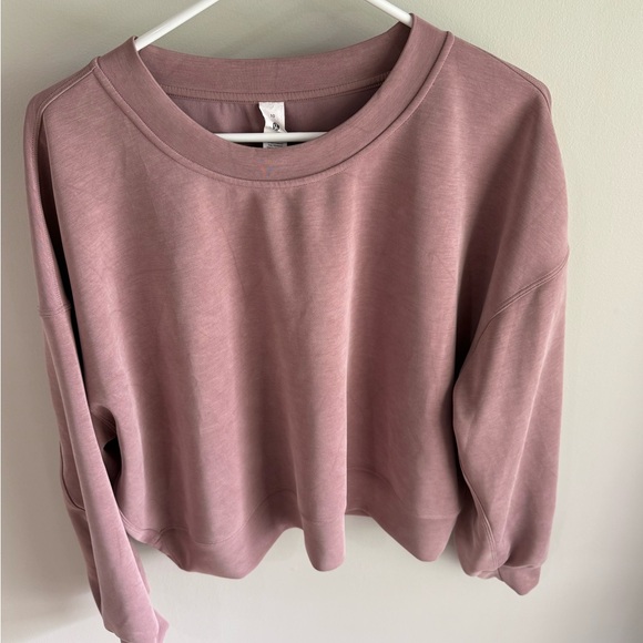 Lululemon Perfectly Oversized Cropped Crew
*softstreme* - Pink - Size 10 - Picture 6 of 14